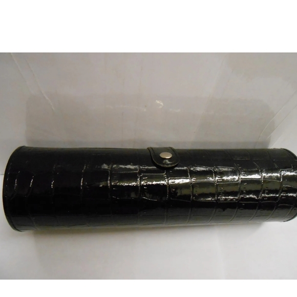 YBF- Your Best Friend Double-Ended Brush Set with Mirrored Black Carry Case. - Picture 4 of 5